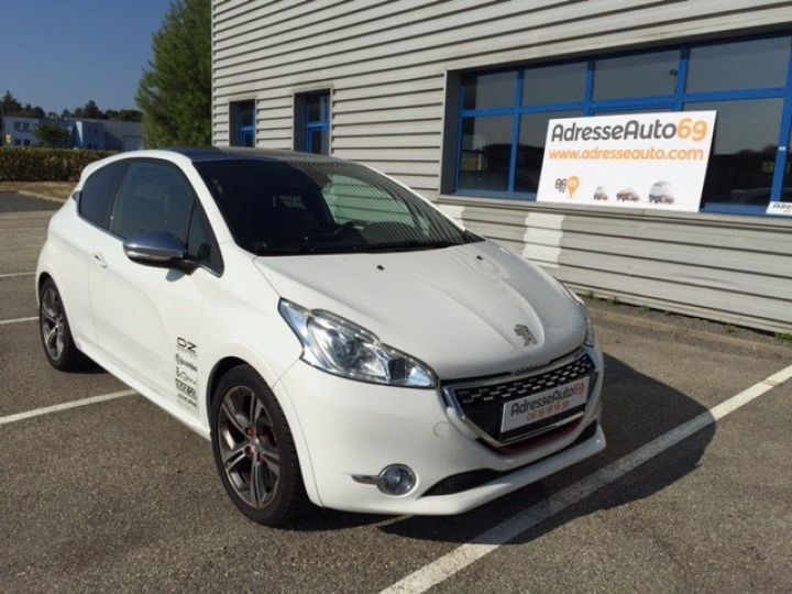 Peugeot 208 GTI 1.6 THP 200CV      Essence BLANCHE - 1