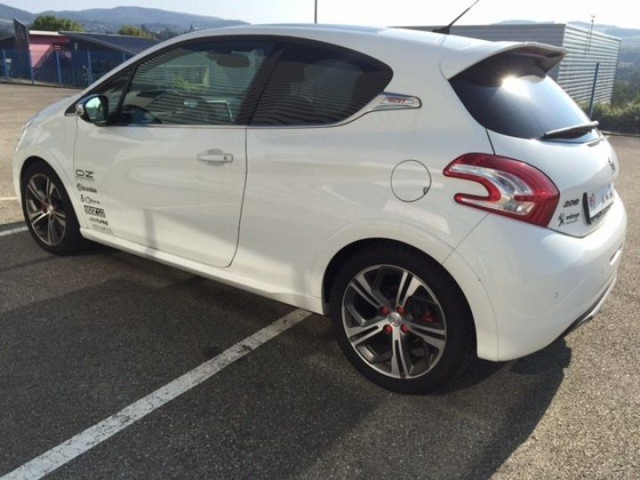 Peugeot 208 GTI 1.6 THP 200CV      Essence BLANCHE - 17