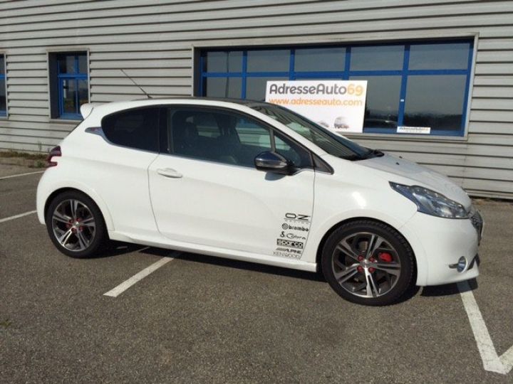 Peugeot 208 GTI 1.6 THP 200CV      Essence BLANCHE - 20