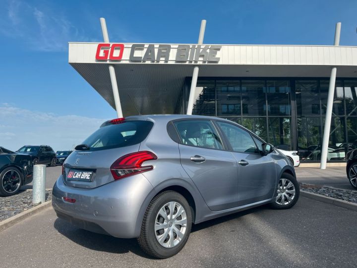 Peugeot 208 HDI 100 Active Garantie 6 ans GPS Apple Regul Clim 229-mois Gris - 2