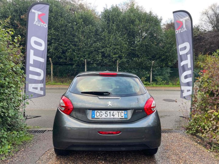 Peugeot 208 I 1.4 HDi 68Cv Gris Laqué - 11