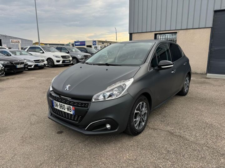 Peugeot 208 Peugeo 12 puretech 82 ch allure Noir - 2