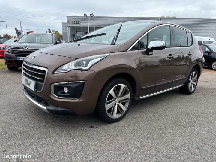 Peugeot 3008 1.6 BlueHDi 120ch Féline S&S Marron - 1