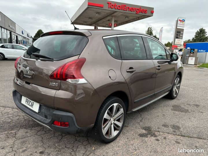 Peugeot 3008 1.6 BlueHDi 120ch Féline S&S Marron - 4