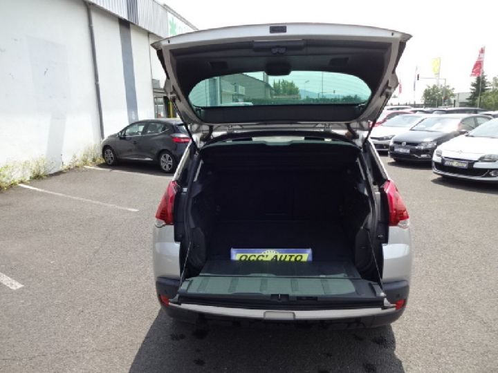 Peugeot 3008 1.6 BlueHDi 120ch SetS EAT6 BUSINESS Gris Clair - 4