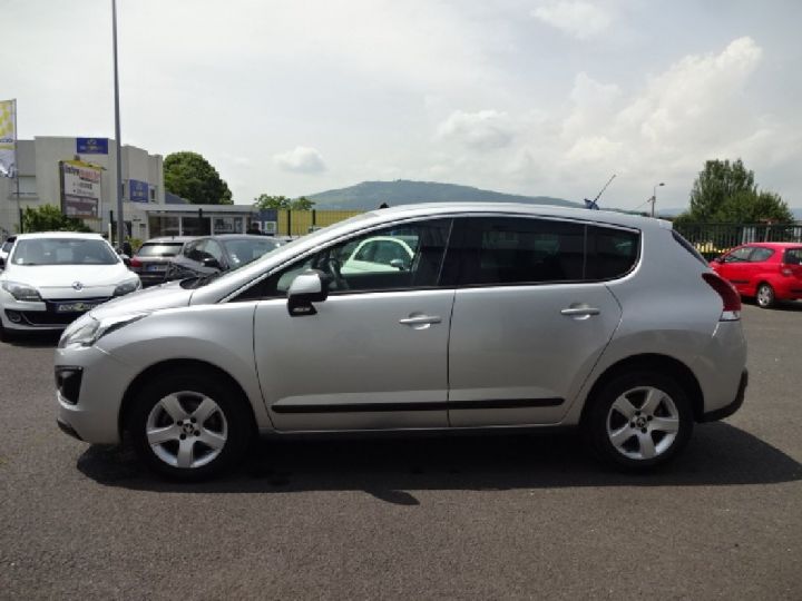 Peugeot 3008 1.6 BlueHDi 120ch SetS EAT6 BUSINESS Gris Clair - 7