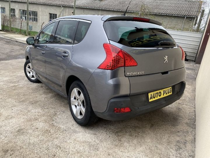 Peugeot 3008  1.6 HDi 110ch  GRIS - 4
