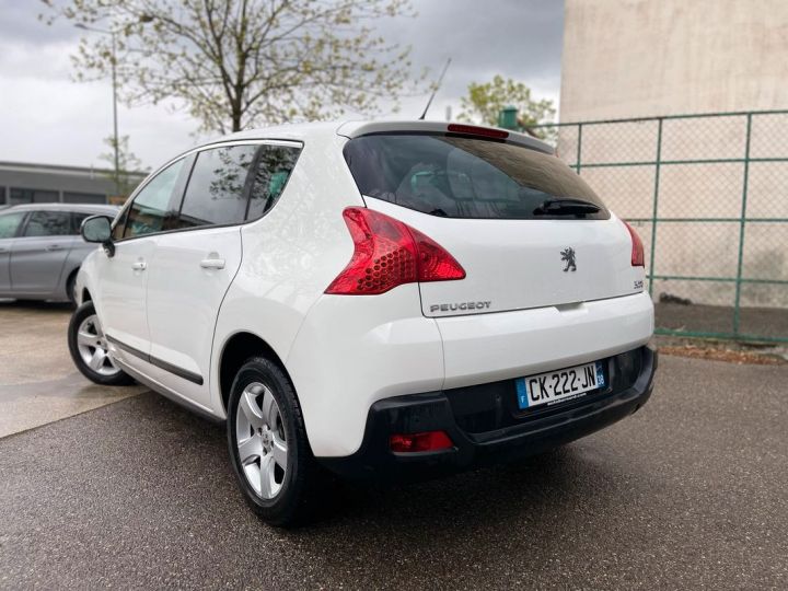 Peugeot 3008 1.6 HDi 112ch Business Pack 82.100 Kms Blanc - 3