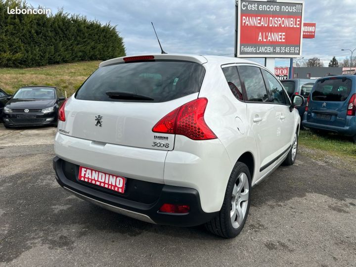 Peugeot 3008 1.6 Hdi 115Ch Allure Blanc - 3