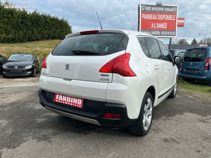 Peugeot 3008 1.6 Hdi 115Ch Allure Blanc - 3