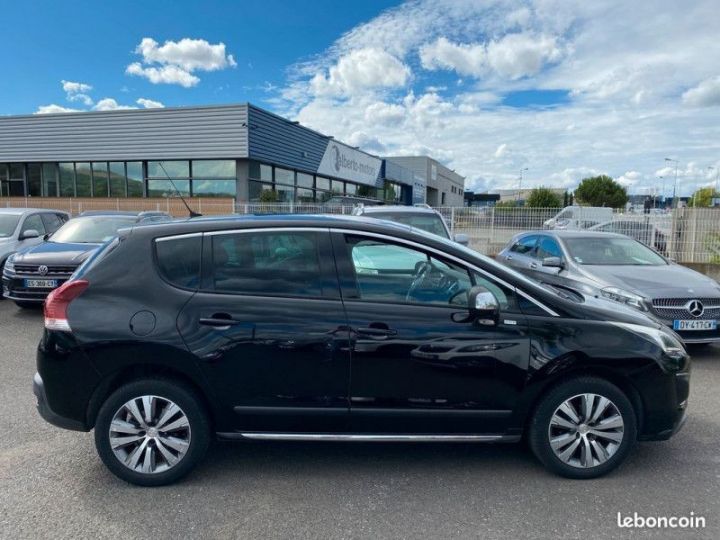 Peugeot 3008 1.6 HDI115 FAP STYLE II Noir - 3