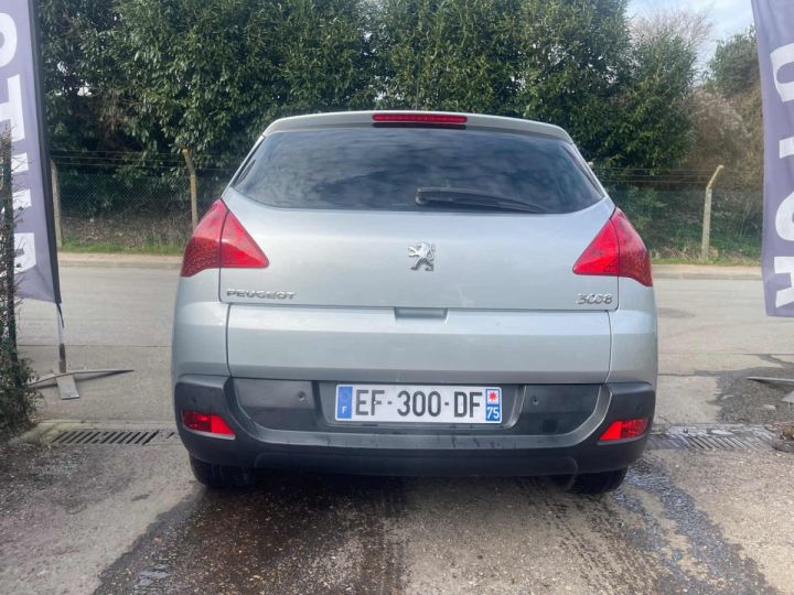 Peugeot 3008 1.6i 16V 120CV Gris Laqué - 12