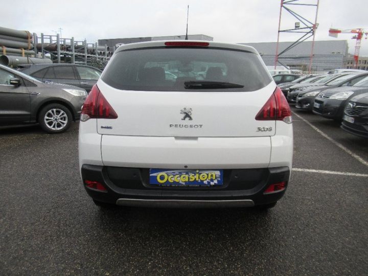 Peugeot 3008 2.0 BlueHDi 150ch SetS BVM6 Féline Gripp control Blanche - 5