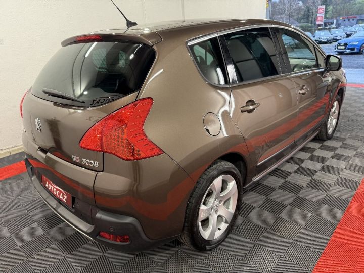 Peugeot 3008 2.0 HDi 150ch Napapijri  Marron - 7