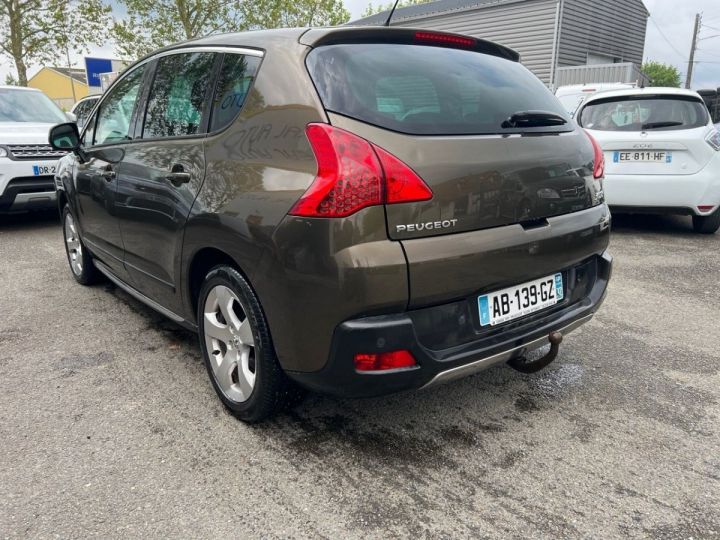 Peugeot 3008 2.0 HDI150 FAP FELINE Marron - 7