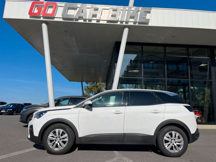 Peugeot 3008 Active HDI 130 EAT8 Garantie 6 ans GPS Mirror Link 17P 325-mois Blanc - 2