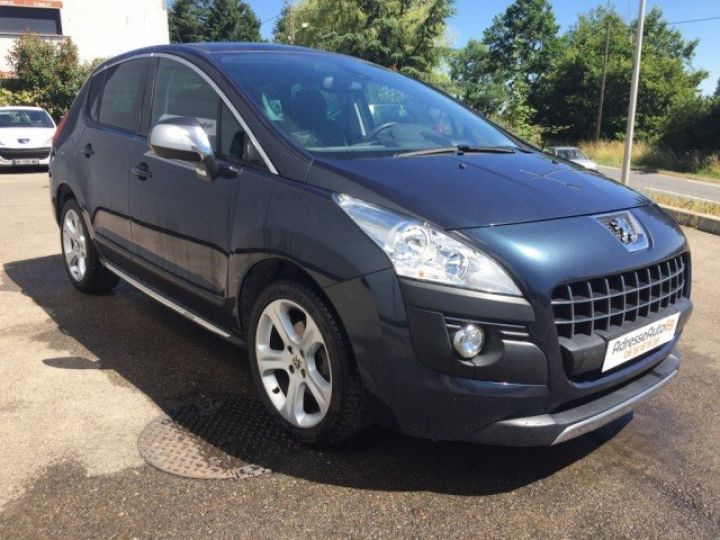 Peugeot 3008 ALLURE 2,0 16V HDI 150CV     Diesel BLEU FONCE METAL - 17