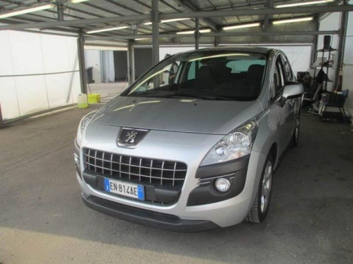 Peugeot 3008 HDI PREMIUM 163CV BV Automatique     Diesel GRIS METAL - 3