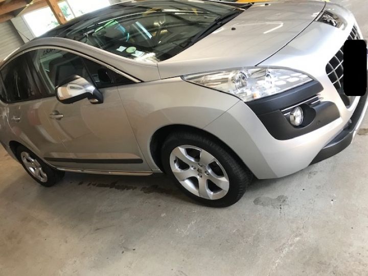 Peugeot 3008 PEUGEOT 3008 1.6 HDI 115CH ALLURE GRIS - 8