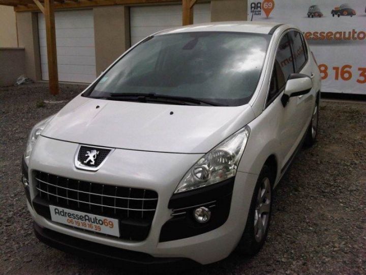 Peugeot 3008 Premium 1.6 HDi 16V 110ch FAP BMP6 BLUE LION     Diesel BLANC NACRE - 3