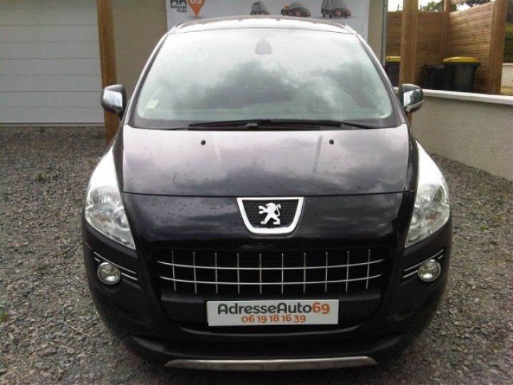 Peugeot 3008 Premium Pack 1.6 HDi 16V 110ch FAP BMP6 BLUE     Diesel NOIR PERLA - 2