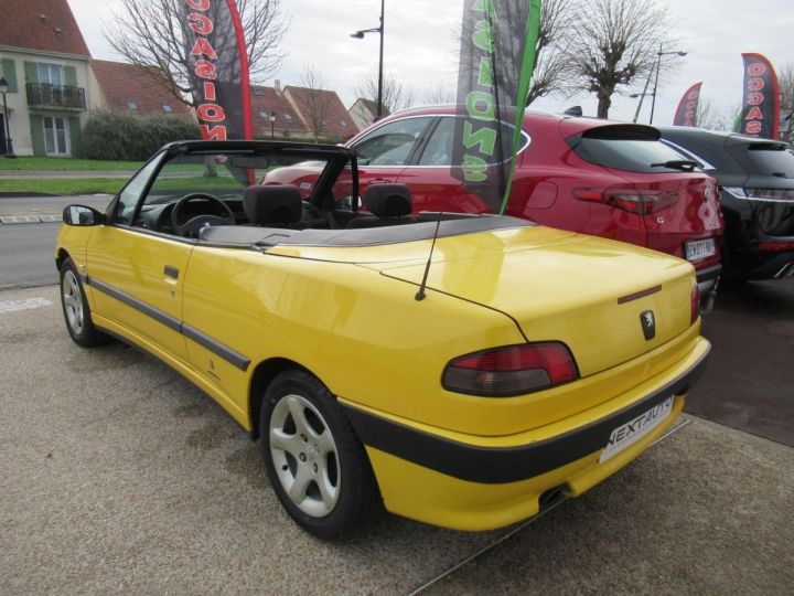 Peugeot 306 CABRIOLET 1.6 88CH Jaune - 3