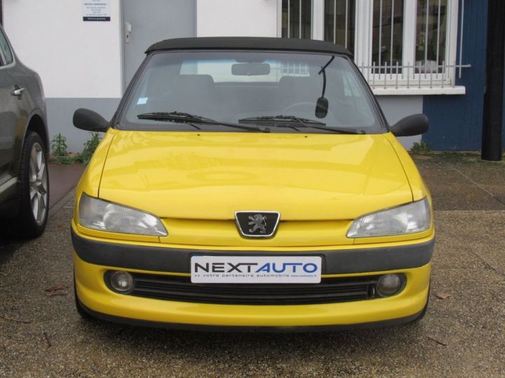 Peugeot 306 CABRIOLET 1.6 88CH Jaune - 6