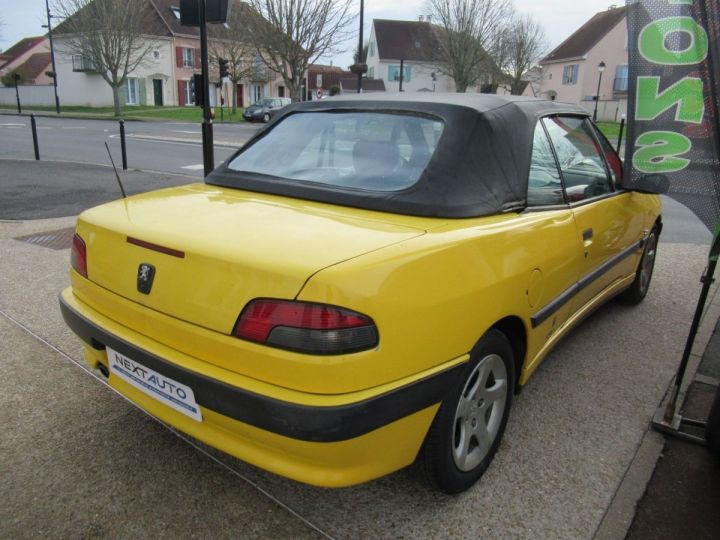 Peugeot 306 CABRIOLET 1.6 88CH Jaune - 14