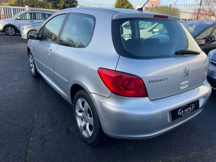 Peugeot 307 2.0 l hdi 136 sport Gris - 2