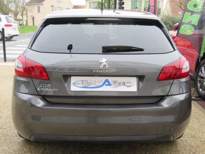 Peugeot 308 1.2 PURETECH 110CH STYLE S&S 5P Gris Fonce - 13