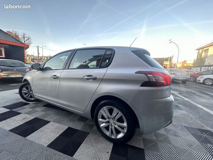 Peugeot 308 1.2 PURETECH 82CH ACTIVE 5P Gris - 8