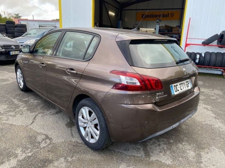 Peugeot 308 1.2 VTI 82CH ACTIVE 5P Marron - 5