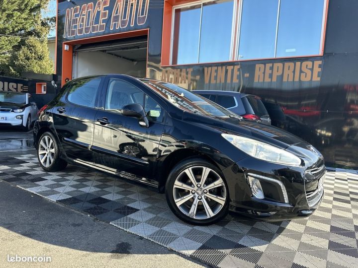 Peugeot 308 1.6 E-HDI112 FAP SPORTIUM 5P Noir - 1