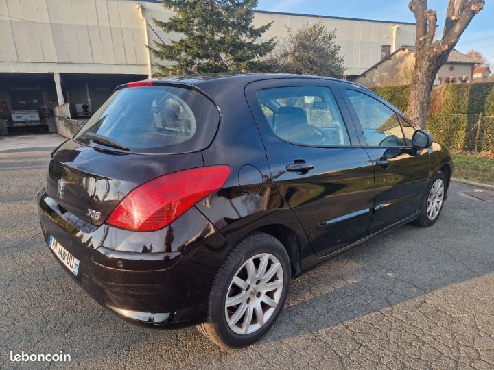 Peugeot 308 1,6 Hdi 110 5 portes Noir - 3