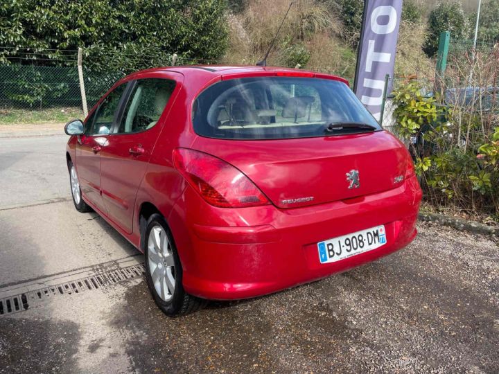 Peugeot 308 1.6 HDI 8V 92CV Rouge Laqué - 11