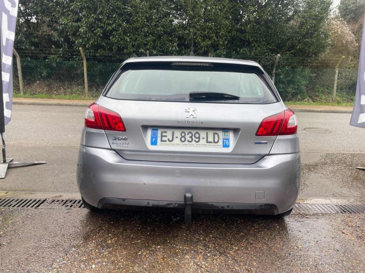 Peugeot 308 II 1.2 THP 110 CV Gris Laqué - 12