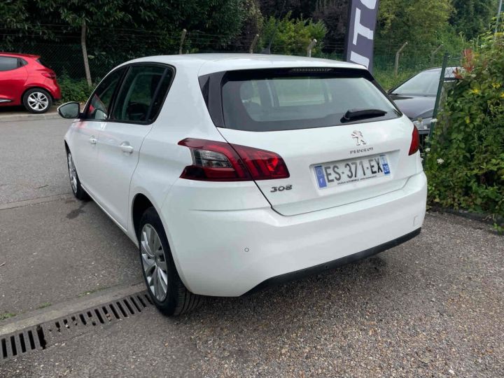 Peugeot 308 II 1.6 HDi 100 1560cm3 99cv Blanc Laqué - 10