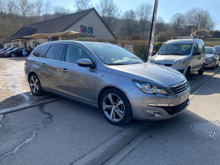 Peugeot 308 SW 1.2 PURETECH 130CV Gris Laqué - 3