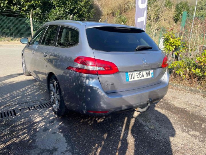 Peugeot 308 SW 1.2 PURETECH 130CV Gris Laqué - 11