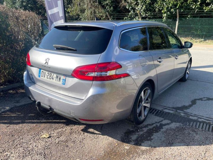 Peugeot 308 SW 1.2 PURETECH 130CV Gris Laqué - 13