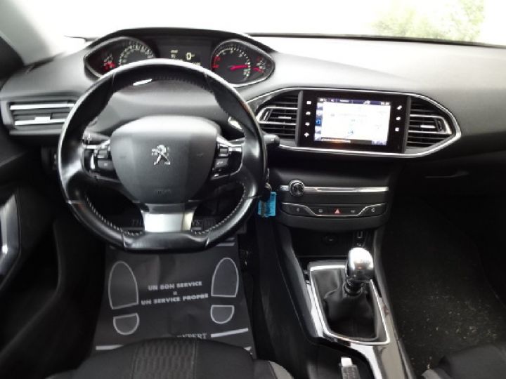 Peugeot 308 SW 1.6 BlueHDi 120ch SetS BVM6 Style Gris Métallisé - 8