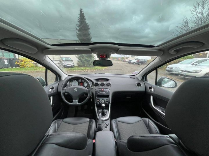 Peugeot 308 SW 1.6 VTi 120cv Féline GRIS - 12