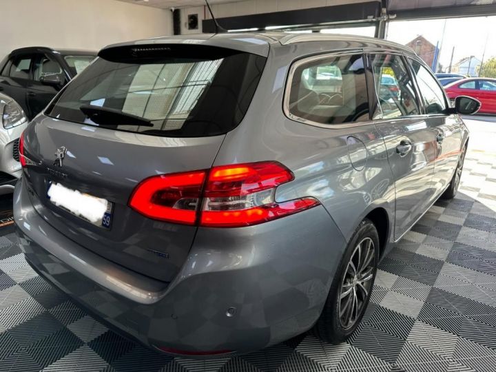 Peugeot 308 SW Féline Gris - 5