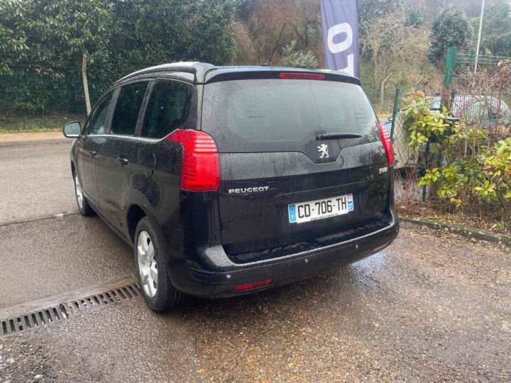 Peugeot 5008 1.6 HDI 112CV Noir Laqué - 10