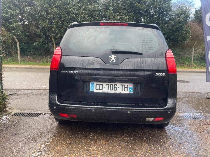 Peugeot 5008 1.6 HDI 112CV Noir Laqué - 11