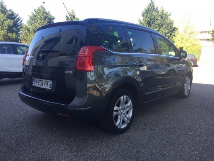 Peugeot 5008 ALLURE 2.0 BLUE HDI 150 7 PLACES     Diesel GRIS - 22