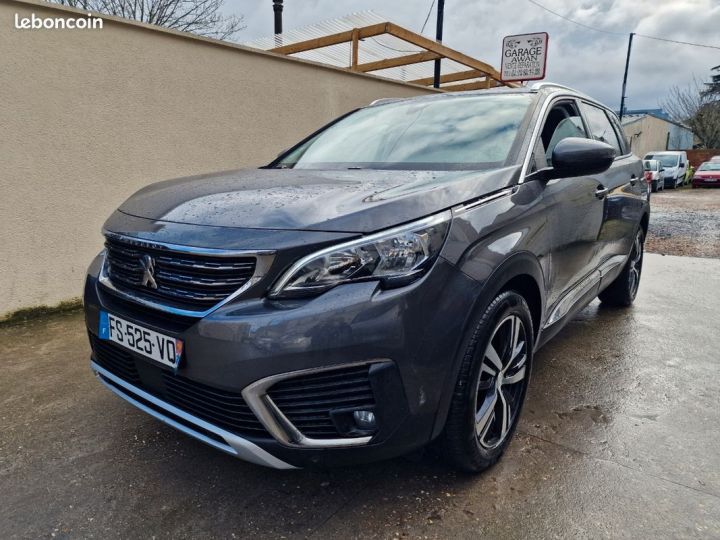 Peugeot 5008 essence 130ch s&s allure 96000km 7places garantie 12-mois Gris - 1