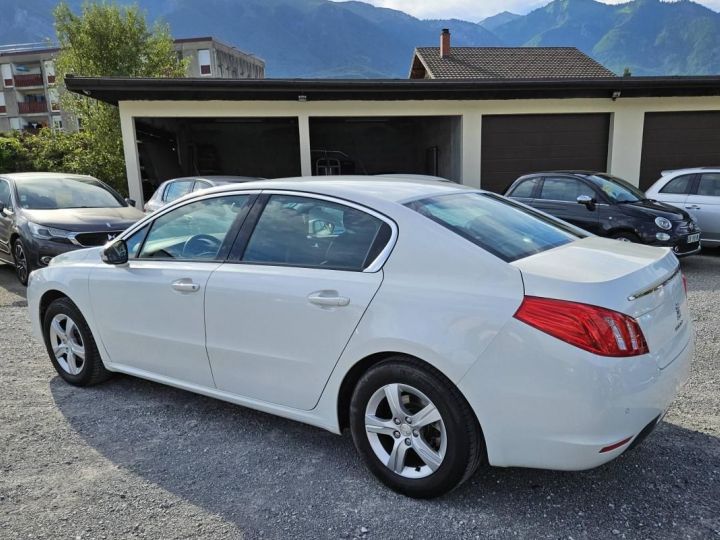 Peugeot 508 1.6 e-HDi 115ch FAP Active Blanc - 2