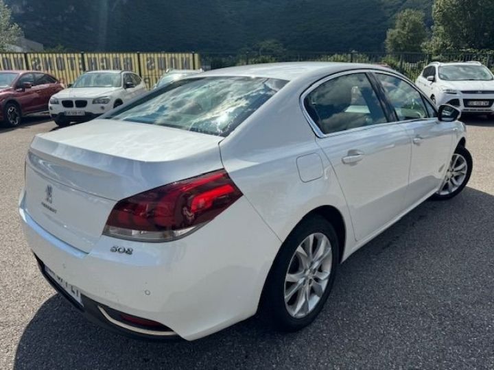 Peugeot 508 2.0 E-HDI 150 FELINE Blanc - 4