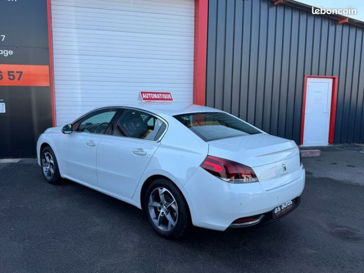 Peugeot 508 Berline phase 2 2.0 HDi 180CV blanc nacré boite auto affichage tête haute démarrage sans clés Clim garantie reprise Blanc - 3